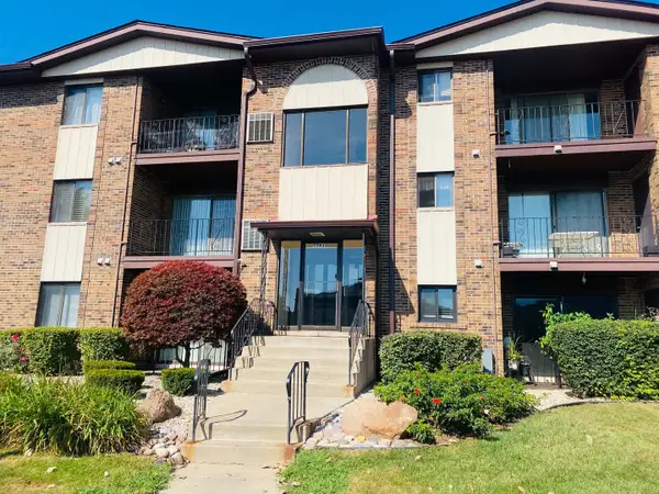 13933 Laramie Avenue #217, Crestwood, IL 60418