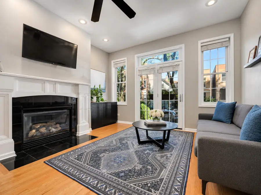 2635 W Cortez Street #1, Chicago, IL 60622 - #3