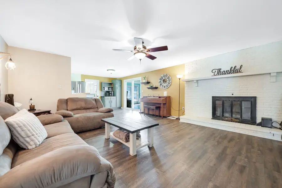 5074 Oakridge Drive, Saint Anne, IL 60964 - #3