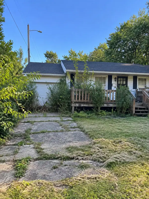 104 N Indiana Street, Milford, IL 60953