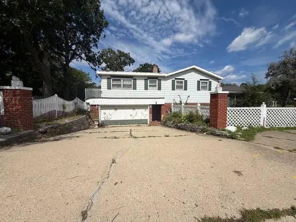 2802 18th Place, North Chicago, IL 60064