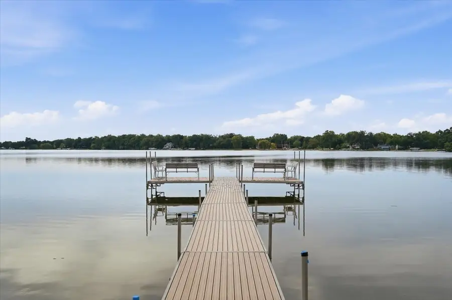 674 Shoreline Drive, Grayslake, IL 60030 - #2