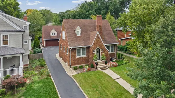 227 2nd Avenue, Libertyville, IL 60048