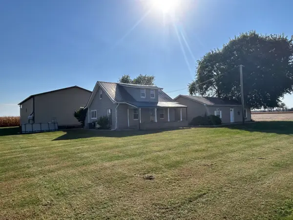 11014 E 1500 North Road, Fairmount, IL 61841