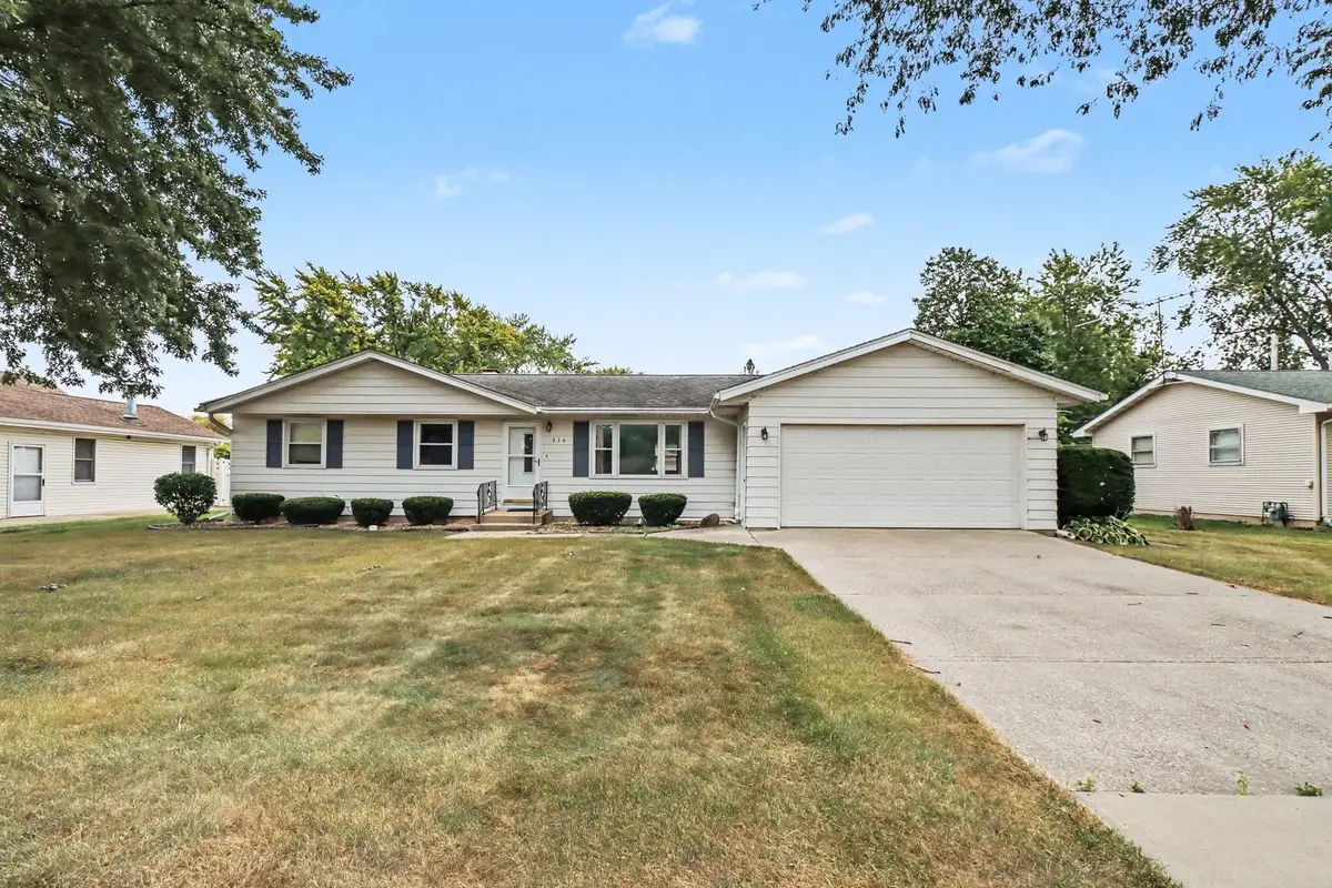 314 N Wabena Avenue, Minooka, IL 60447 - #1