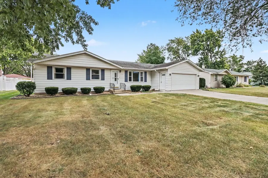 314 N Wabena Avenue, Minooka, IL 60447 - #2