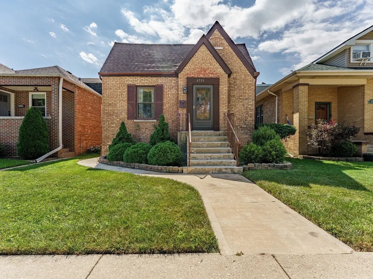 6731 W Albion Avenue, Chicago, IL 60631 - #1