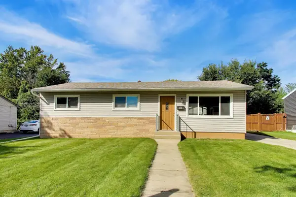 156 Terry Court, Woodstock, IL 60098