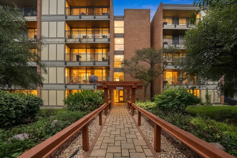 6020 Oakwood Drive #4A, Lisle, IL 60532 - #2