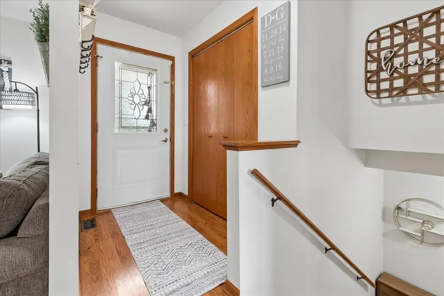 16 Woody Way, Oakwood Hills, IL 60013 - #2