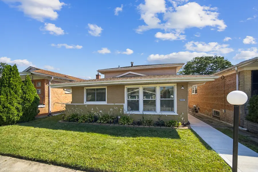 12901 S Carpenter Street, Calumet Park, IL 60827 - #3