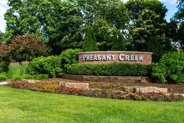 925 Spring Hill Drive #311, Northbrook, IL 60062