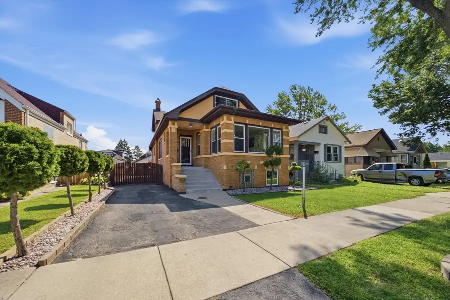 3827 S Ridgeland Avenue S, Berwyn, IL 60402 - #3