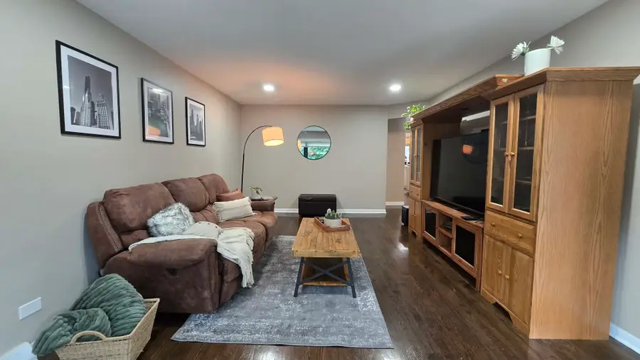 7039 N Ottawa Avenue, Chicago, IL 60631 - #3