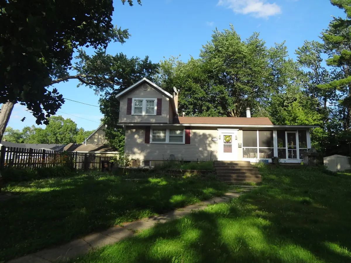 111 Millard Avenue, Fox River Grove, IL 60021 - #1