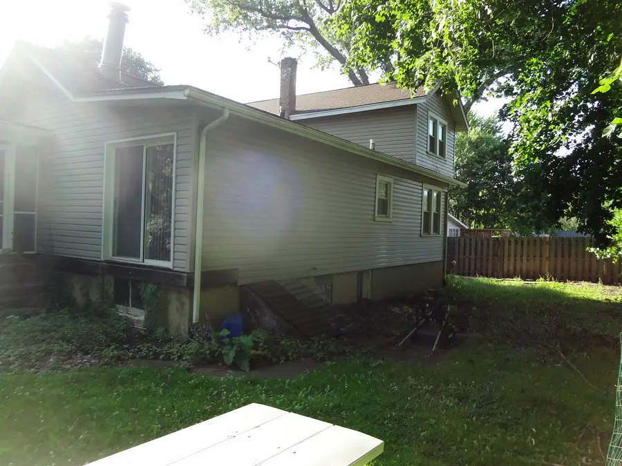 111 Millard Avenue, Fox River Grove, IL 60021 - #2