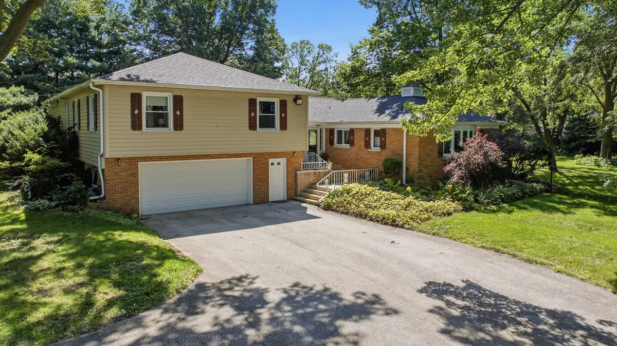 150 N Madison Street, Oswego, IL 60543 - #1