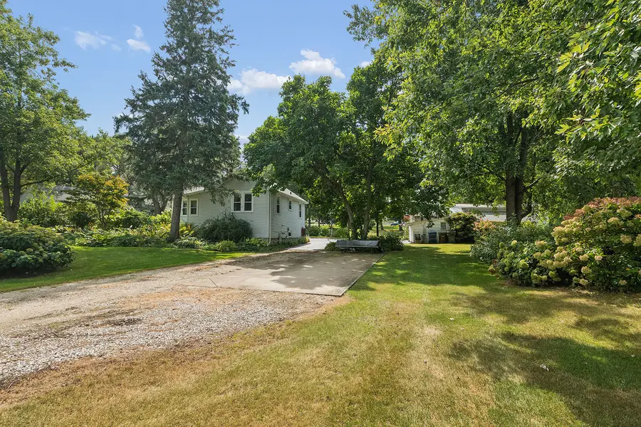 150 E 2nd Avenue, New Lenox, IL 60451 - #3