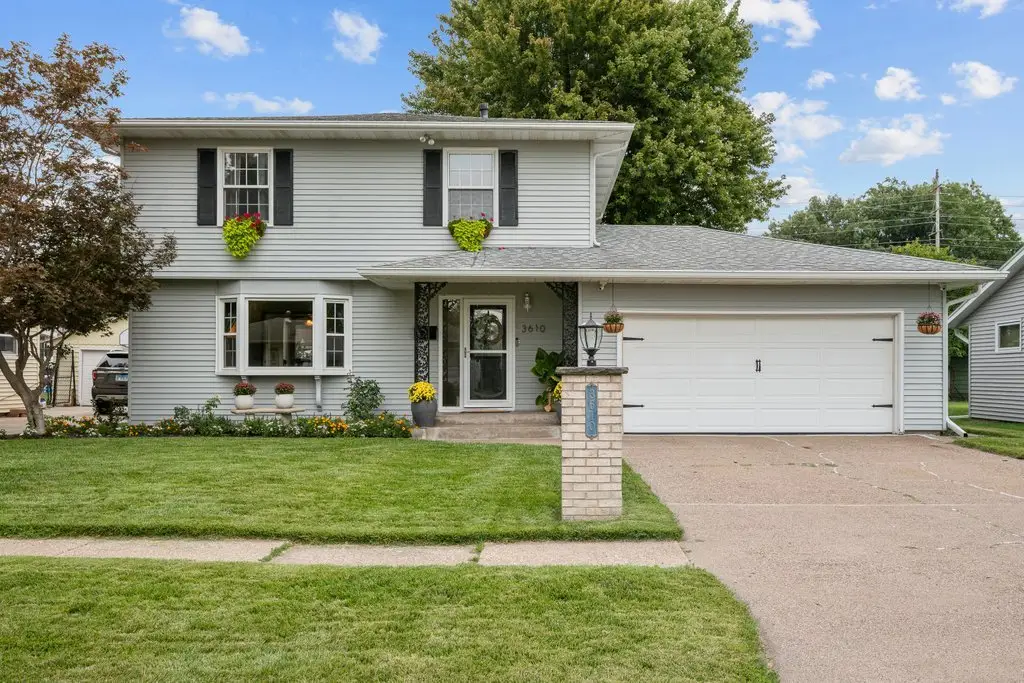 3610 37th Street, Moline, IL 61265 - #1