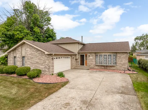 8515 Leclaire Avenue, Burbank, IL 60459
