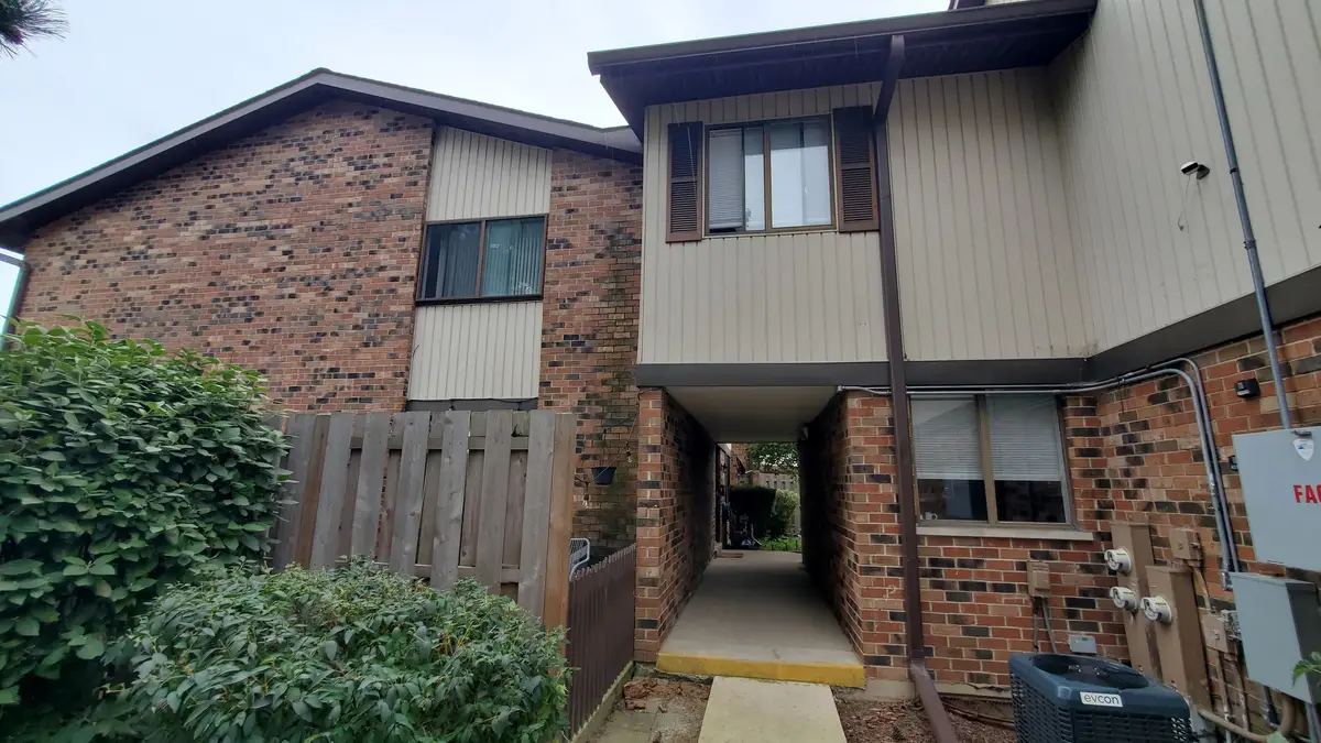 7342 Winthrop Way #8, Downers Grove, IL 60516 - #1