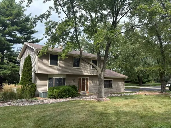 9718 Knolltop Road, Union, IL 60180