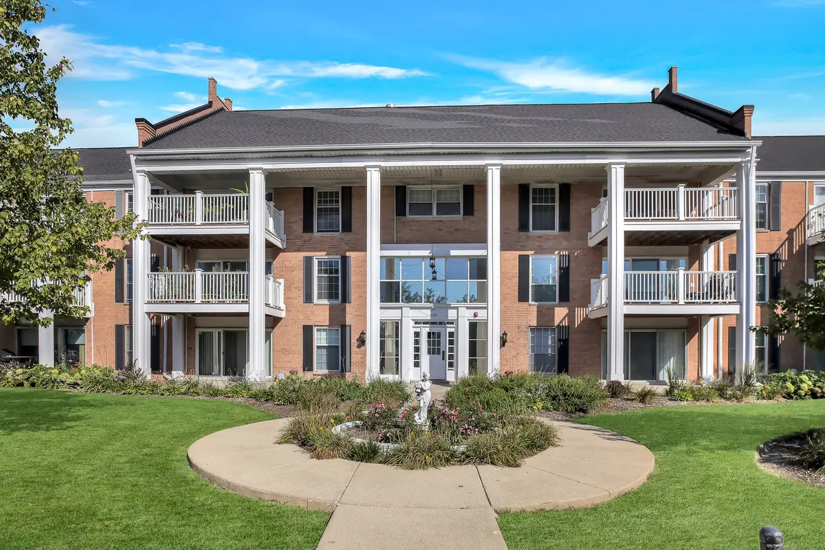 5501 Carriageway Drive #313A, Rolling Meadows, IL 60008 - #1