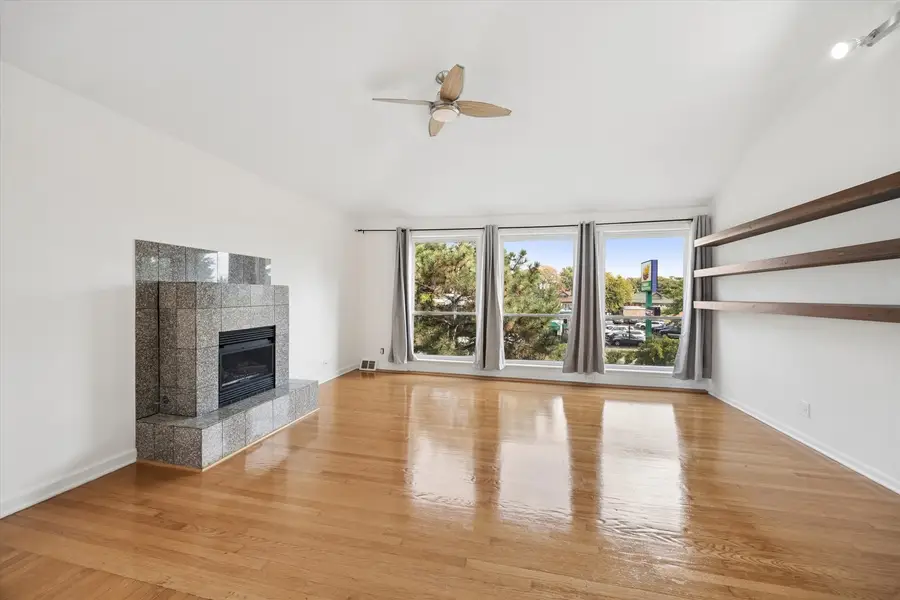 3010 Harlem Avenue #3, Riverside, IL 60546 - #2