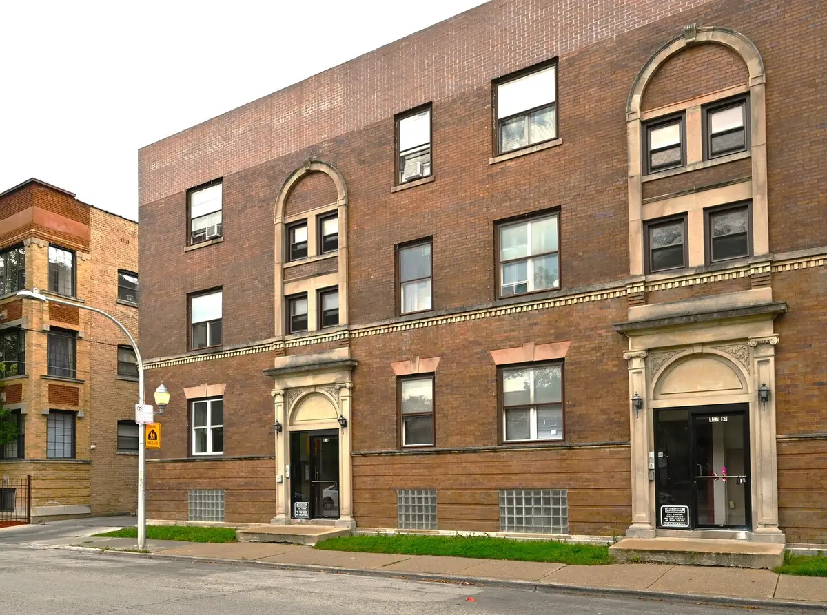 959 E 61st Street #2, Chicago, IL 60637 - #1