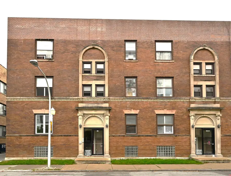 959 E 61st Street #2, Chicago, IL 60637 - #2
