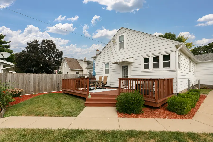2349 30th Street, Moline, IL 61265 - #2