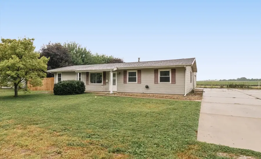 549 S Hinkley Street, Bement, IL 61813 - #3