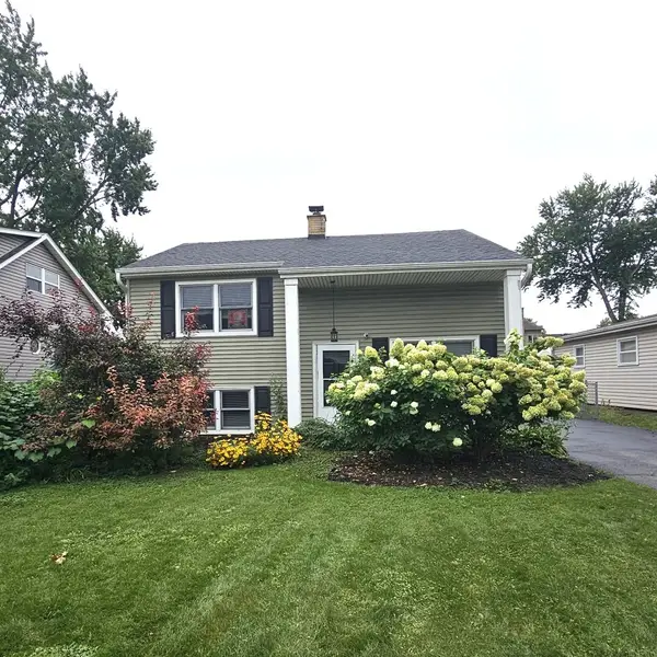 618 W Comstock Avenue, Elmhurst, IL 60126