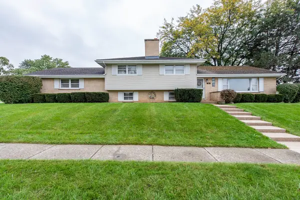 719 Hillside Avenue, Antioch, IL 60002