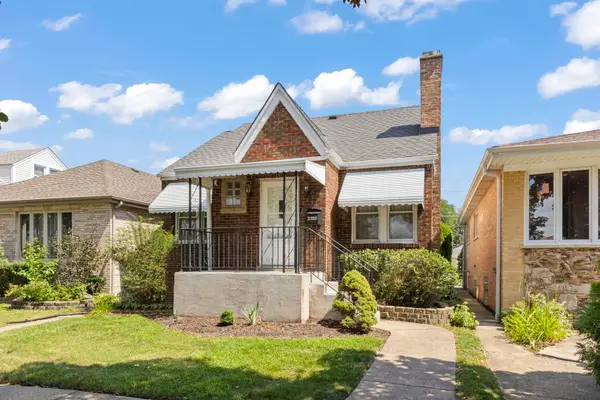 2353 Hainsworth Avenue, North Riverside, IL 60546