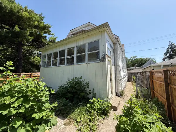 1413 Wisconsin Avenue, Berwyn, IL 60402