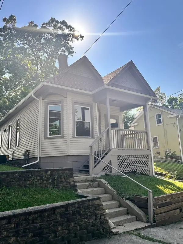 315 Flagg Street, Aurora, IL 60505