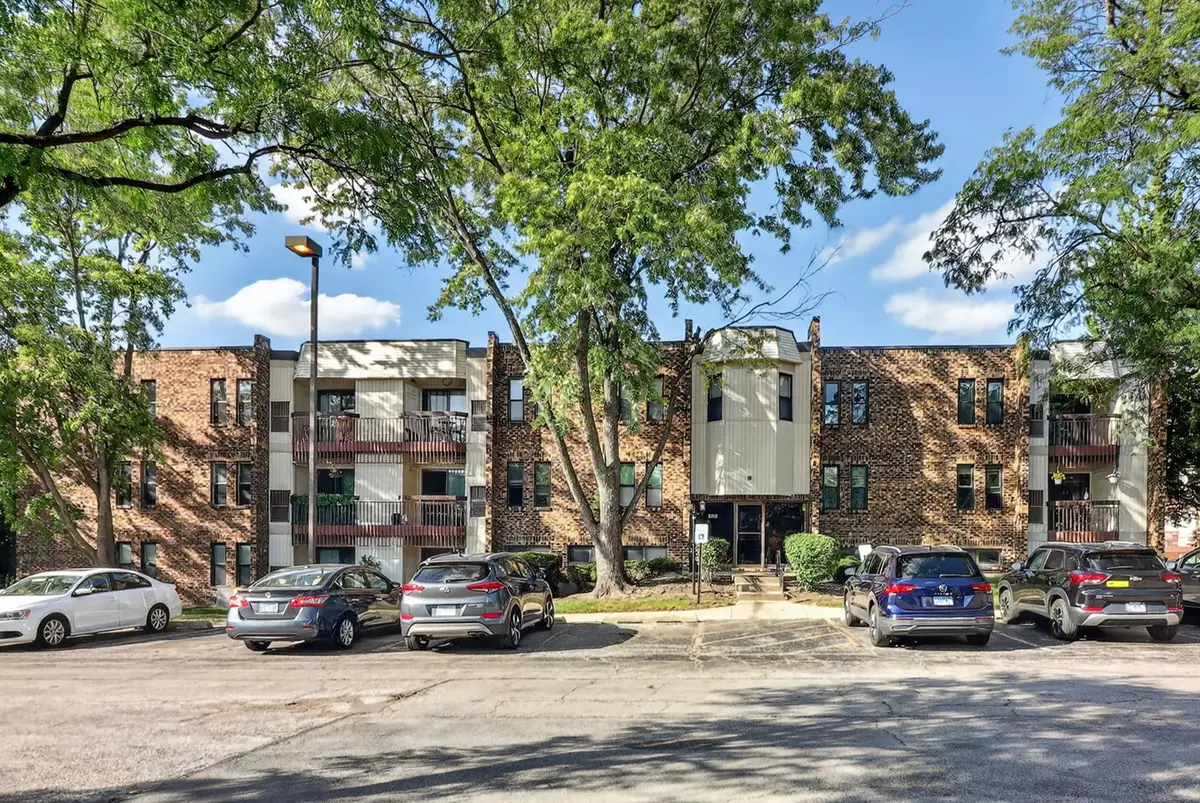 2212 Country Club Drive #21, Woodridge, IL 60517 - #1