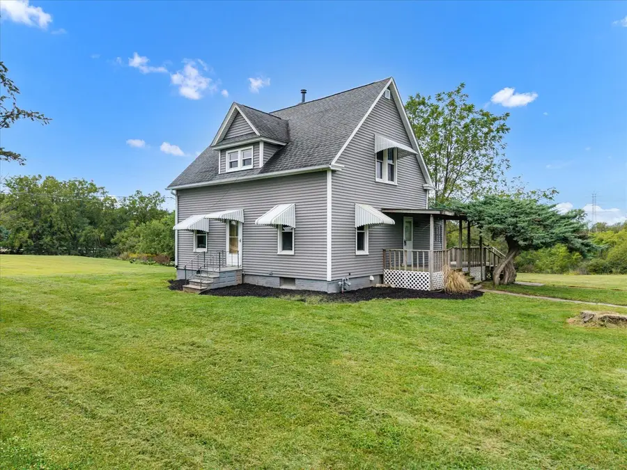 8850 Ridgewood Road, Rock Island, IL 61201 - #2