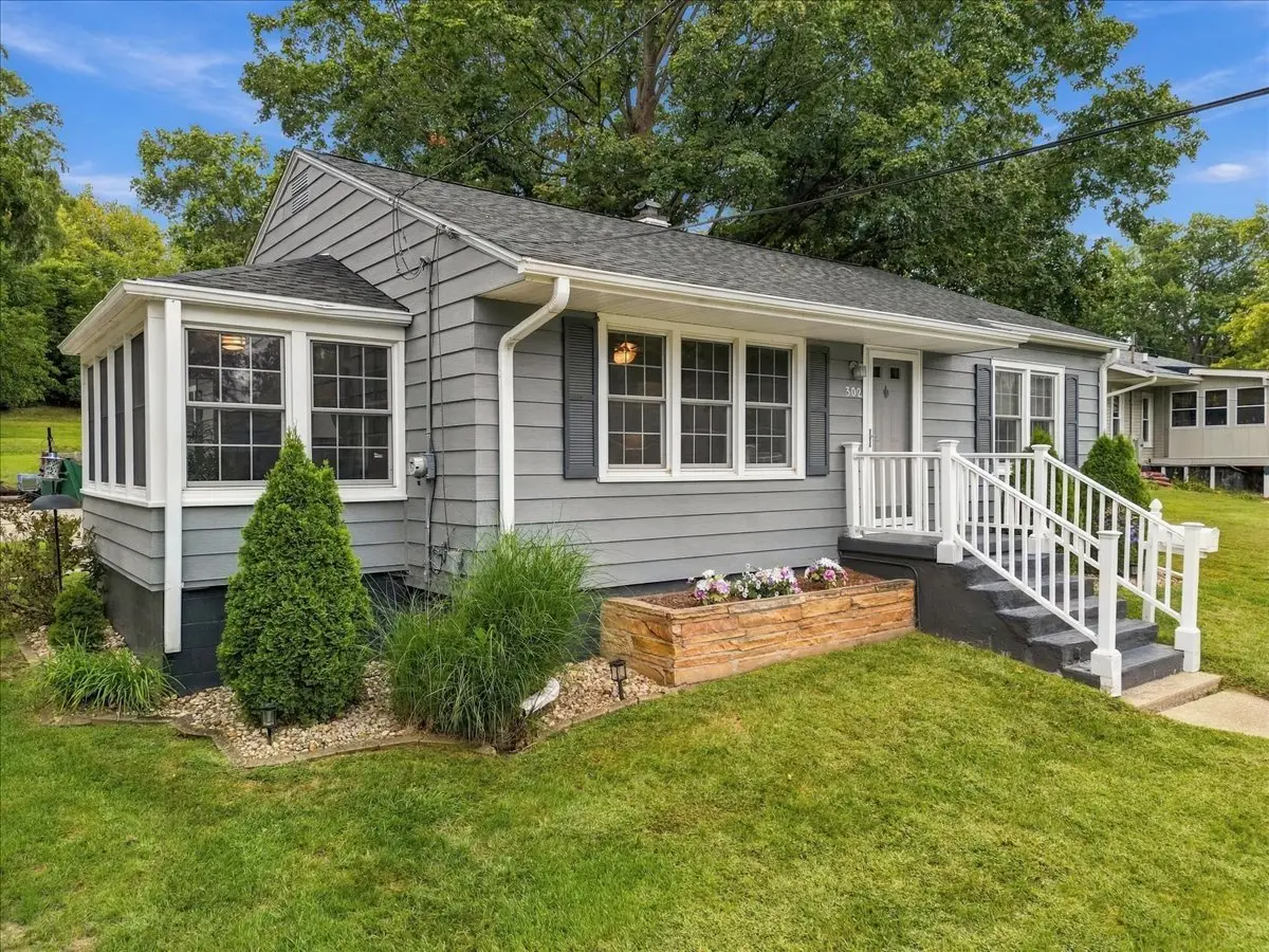 302 Towne Street, Morrison, IL 61270 - #1