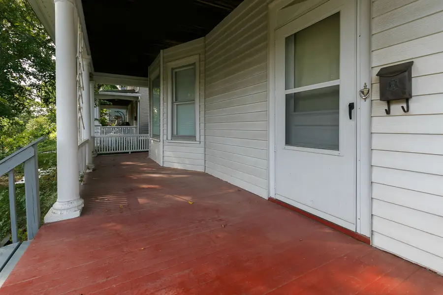 921 25th Street, Moline, IL 61265 - #3