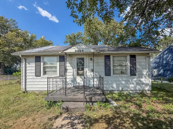 2304 E Division Street, Decatur, IL 62526
