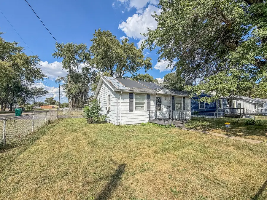 2304 E Division Street, Decatur, IL 62526 - #2