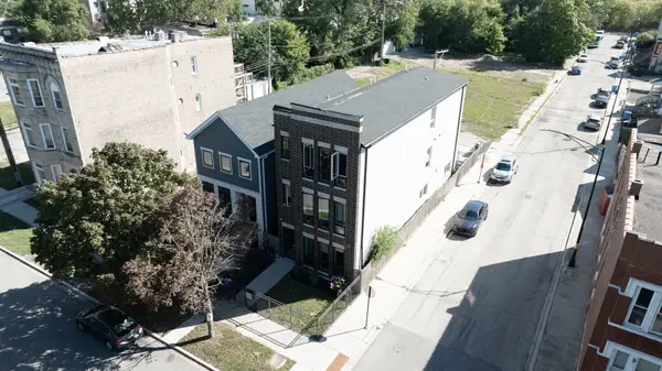 321 S Washtenaw Avenue, Chicago, IL 60612