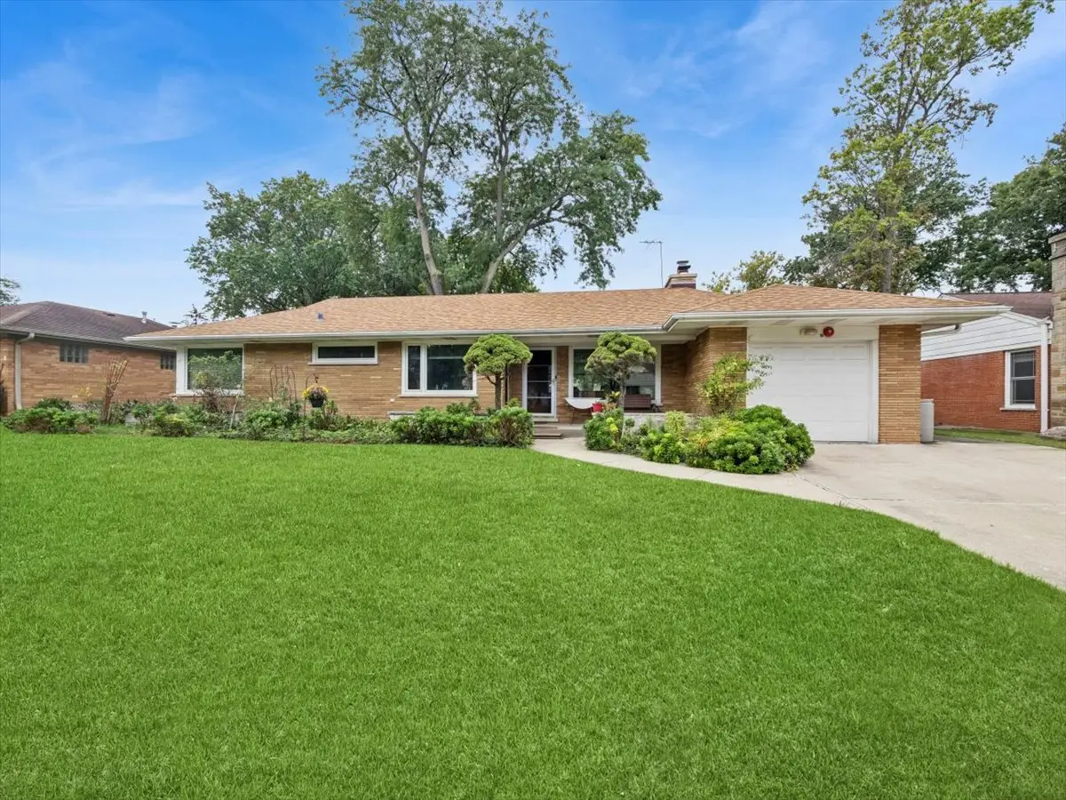 330 Cornell Avenue, Des Plaines, IL 60016 - #1