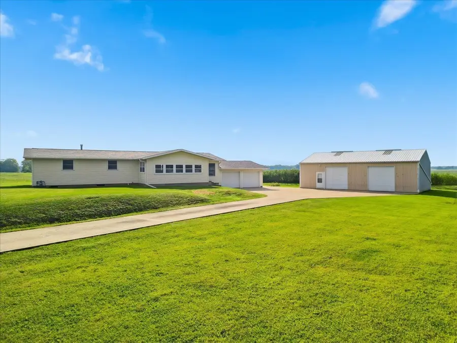 15661 Moline Road, Lyndon, IL 61261 - #2