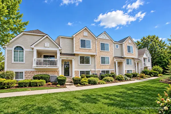 1710 Middlebury Drive #1710, Aurora, IL 60503