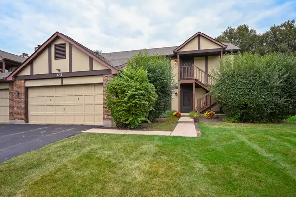 372 Sandhurst Circle #3, Glen Ellyn, IL 60137