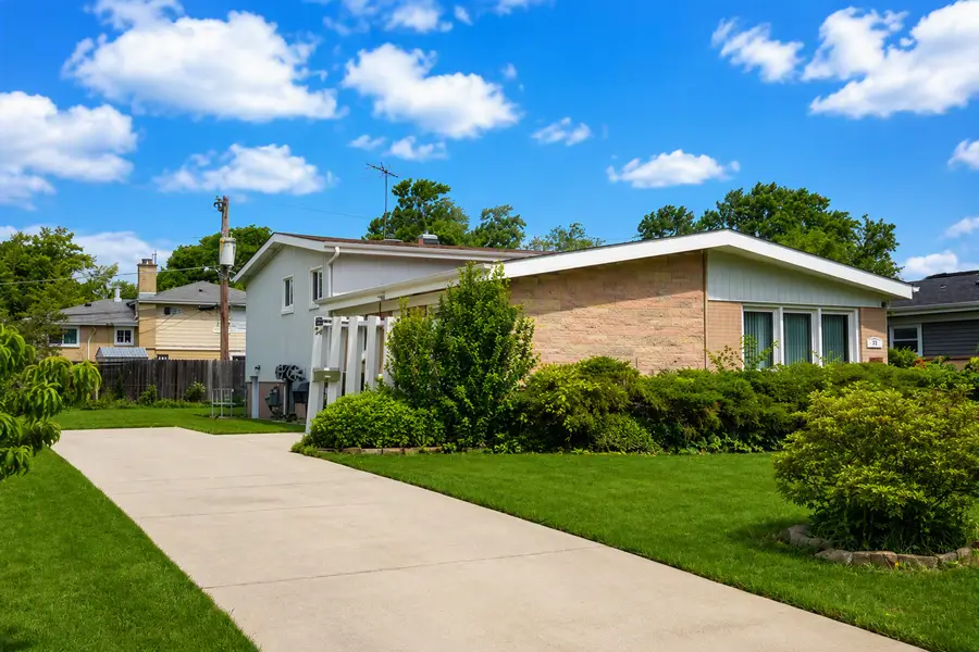 54 Fernwood Drive, Glenview, IL 60025 - #2