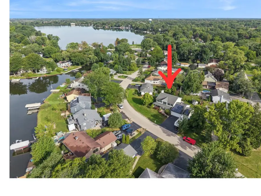 33147 N Lake Shore Drive, Grayslake, IL 60030 - #2